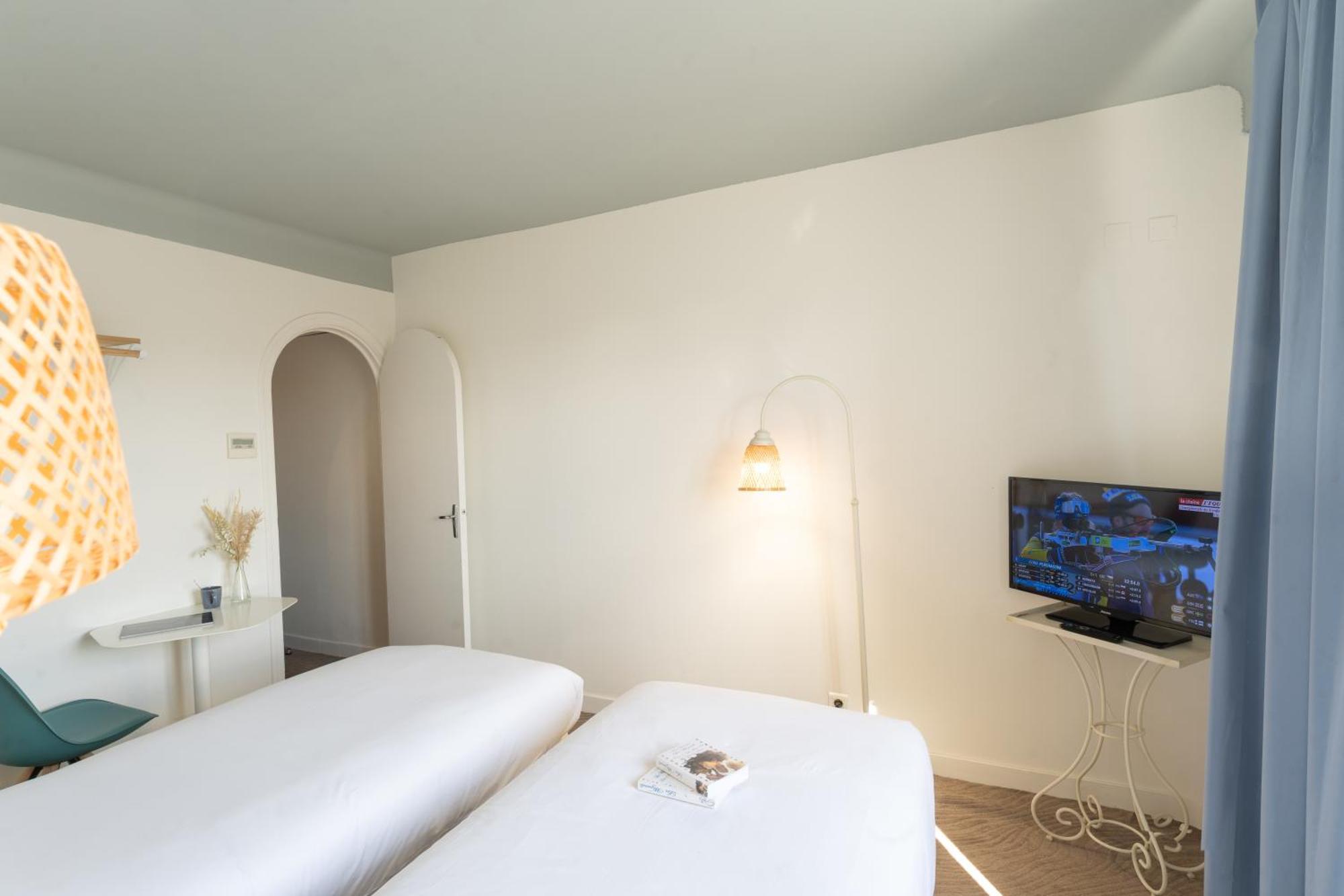 Grand Hotel Niort Centre Kültér fotó