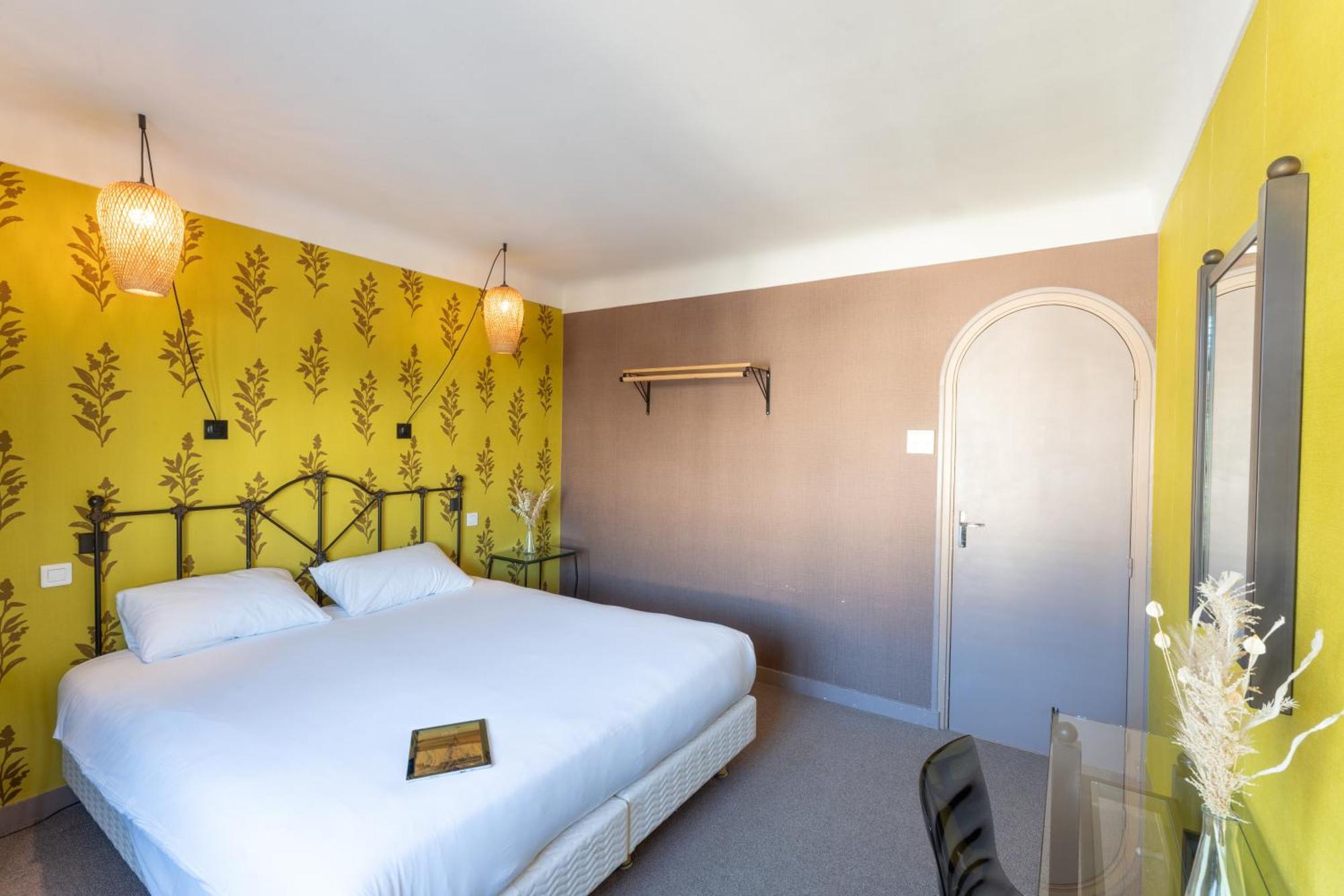 Grand Hotel Niort Centre Kültér fotó