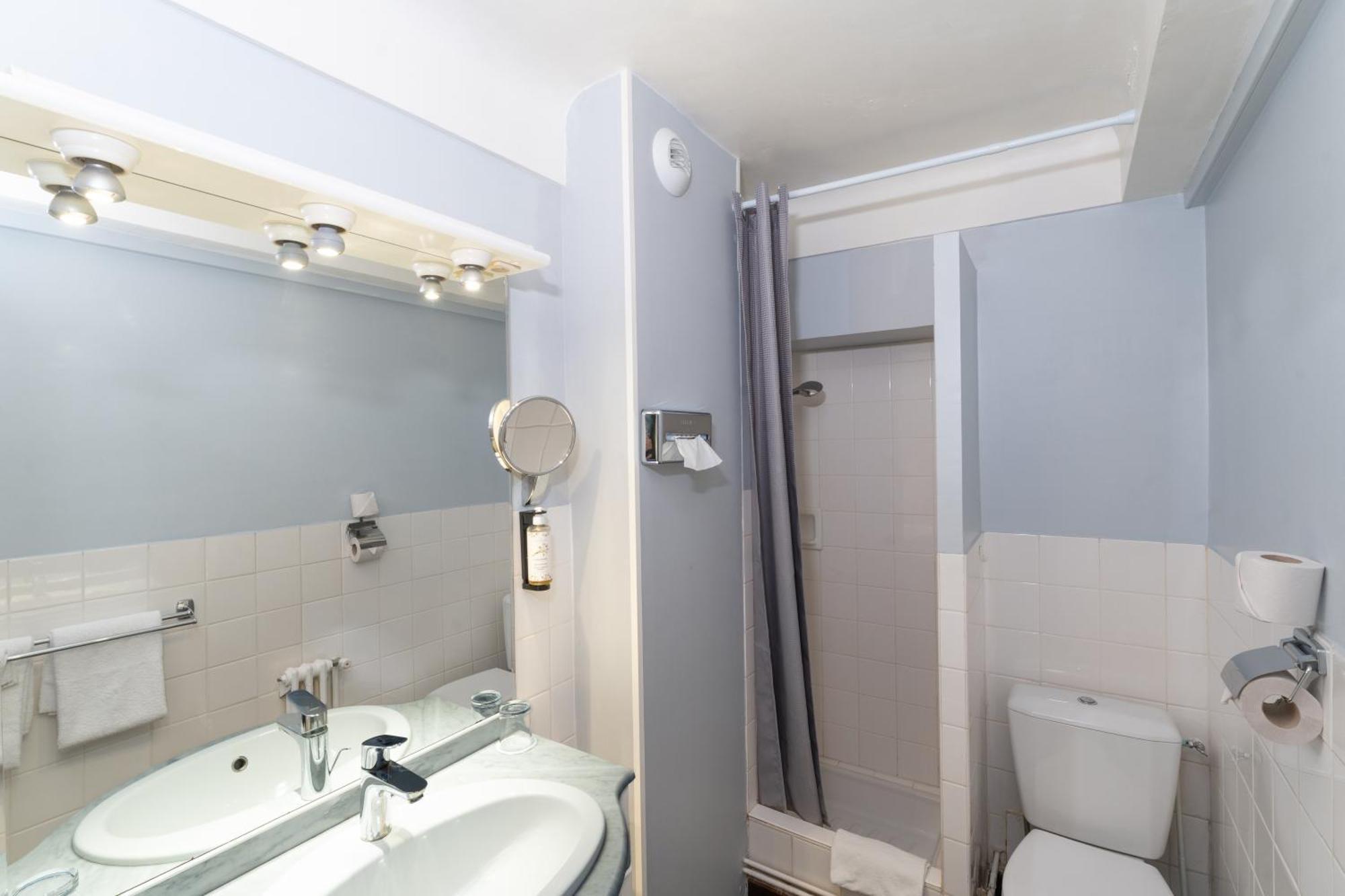 Grand Hotel Niort Centre Kültér fotó