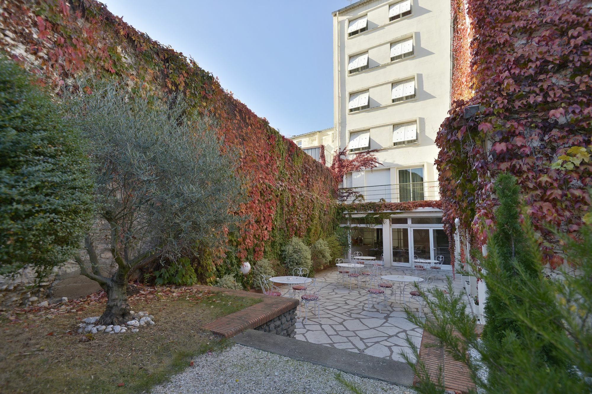 Grand Hotel Niort Centre Kültér fotó