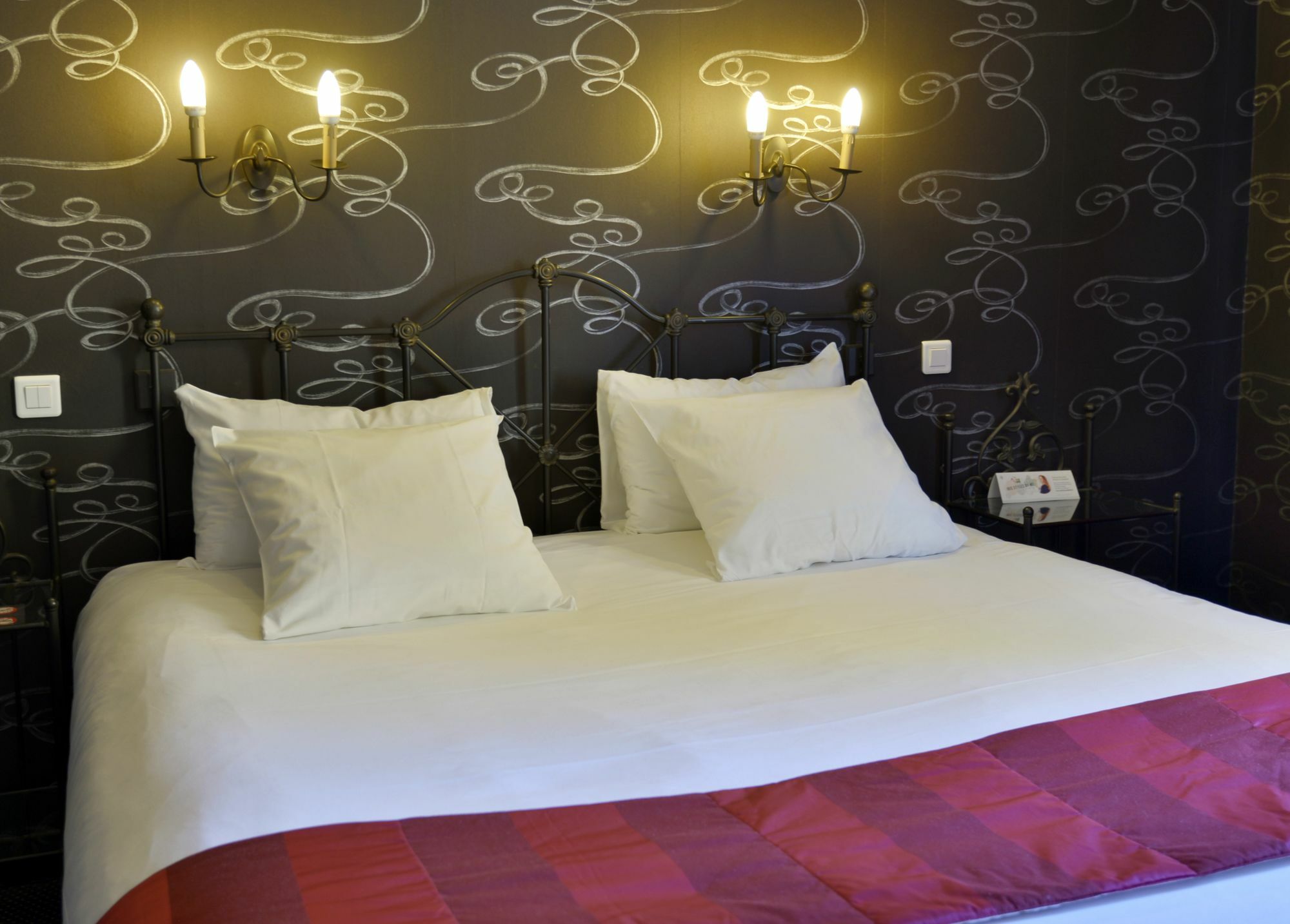 Grand Hotel Niort Centre Kültér fotó